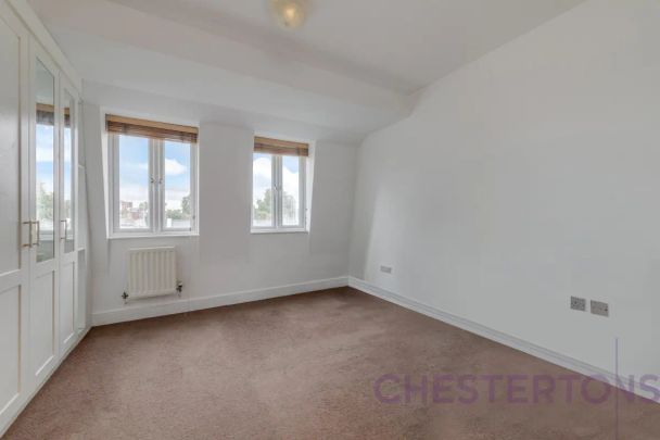 4 bedroom house in Lewisham - Photo 1