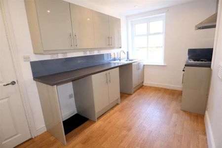 2 bedroom apartment to rent - Photo 3