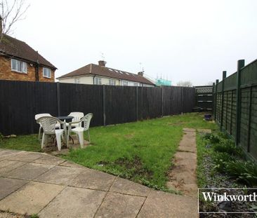 3 bedroom end of terrace house to rent - Photo 4