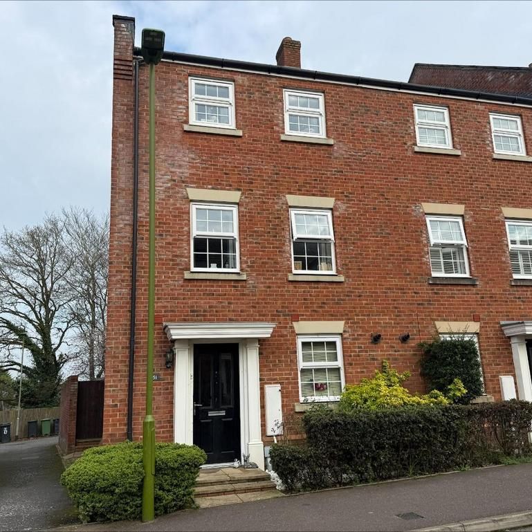 4 bedroom house to rent - Photo 1