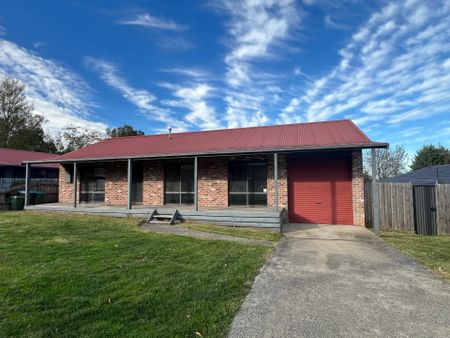 Peaceful 3-Bedroom Unit - Photo 2