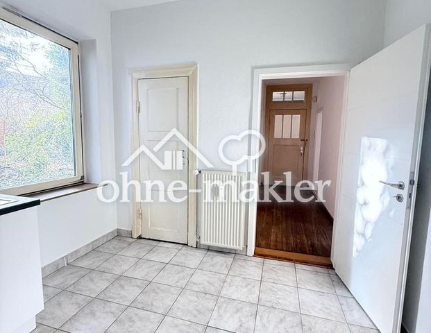 Charmanter Altbau trifft frisches Design – sanierte 2-Zimmer-Wohnung mit moderner Küche - Photo 1