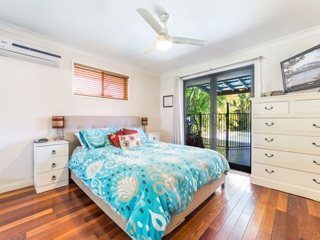 54 Lambros Drive, Benowa QLD 4217 - House For Rent | Domain - Photo 5