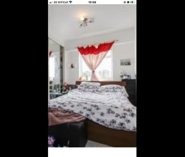 Room in a Shared Flat, Hickes House, NW6 - Photo 5