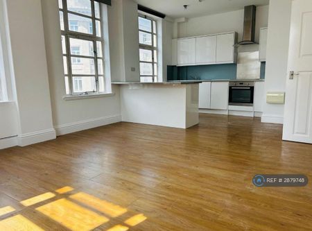 1 bedroom flat to rent - Photo 2