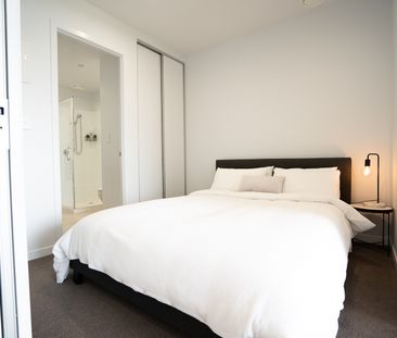 Easy Living - Photo 1