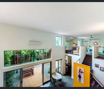 Spacious, Versatile Living in a Prime Varsity Lakes Location - Photo 5