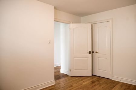 For Lease - 344 Glengarry Avenue, Toronto, Ontario - Photo 2