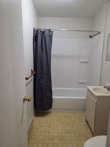 For Lease - 180 King Street Unit# 3, Gananoque, Ontario - Photo 5