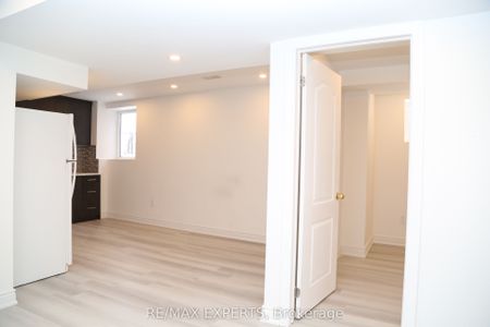 20 Templeton Court #BSMT - Photo 5