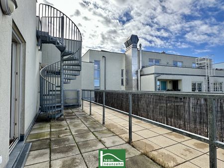 Elegante 3-Zimmer-Dachgeschosswohnung mit zwei Terrassen und Panoramablick - Photo 2