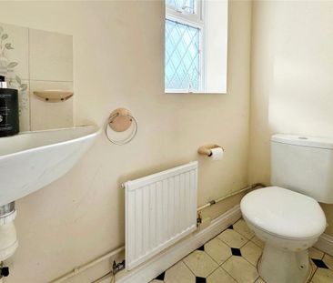 2 bedroom terraced house to rent - Photo 4