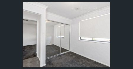 Beautiful Family Home - Photo 5