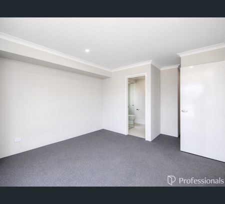 11 Tapin Street, Yanchep, WA 6035 - Photo 3