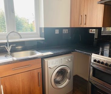 Waddington Close, Enfield, EN1 - Photo 2