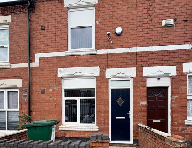 Northfield Road Room 5 - Photo 1