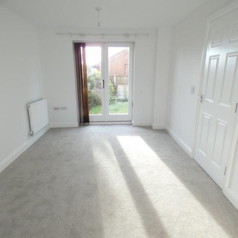 3 bedroom detached house to rent - Photo 1