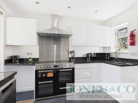 1 bedroom in a house share to rent - Photo 5