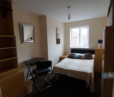 1 bedroom in a house share to rent - Photo 4