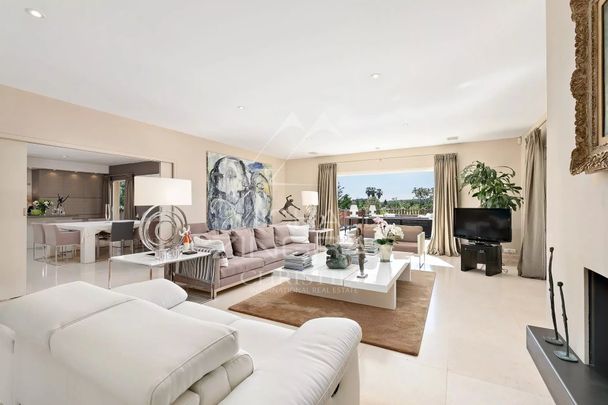 Quartier résidentiel, superbe villa avec vue dégagée - Photo 1