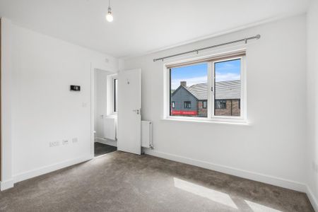 3 bedroom end of terrace house to rent - Photo 4