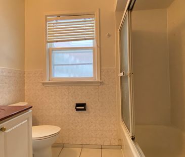 For Lease - 157 Sussex Avenue, Richmond Hill, Ontario - Photo 3