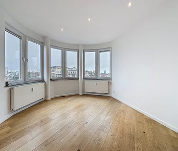 Appartement met twee slaapkamers in Ixelles - Photo 2