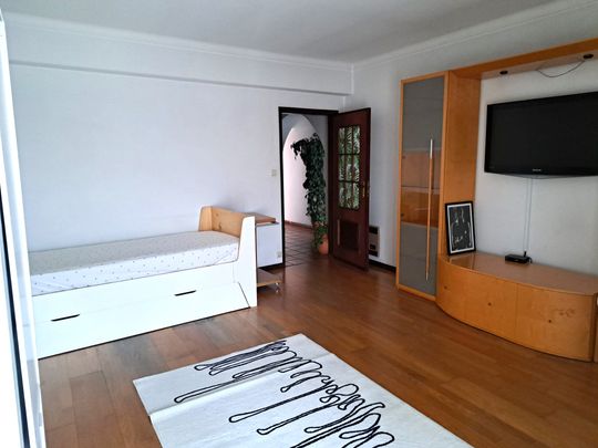Apartamento T3 com sótão, mobilado e equipado, no Bairro do Liceu! - Photo 1