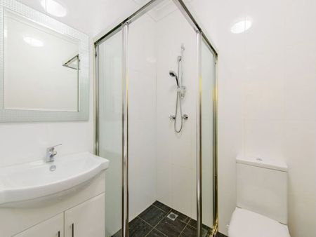 3/13 Waine Street, Surry Hills NSW 2010 - Apartment For Rent | Domain - Photo 3