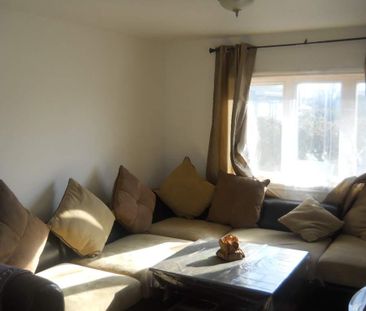 Voici un 4 et demi dans un quartier tranquille pour 1330$ à Laval - Photo 3