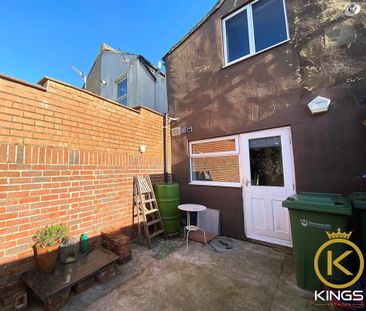 1 bedroom ground floor flat to rent - Photo 2
