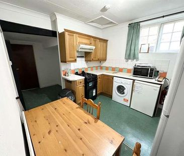 High Street, Cowley, UB8 - Photo 6