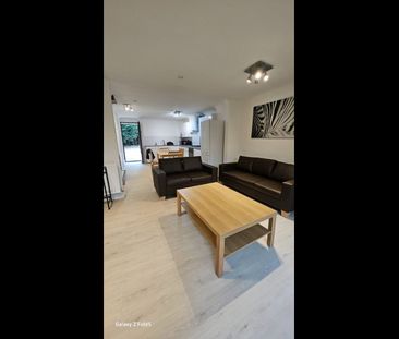 4 Bed Terraced House, Cheryls Close, SW6 - Photo 5