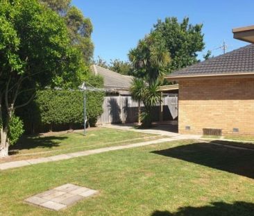Family-Friendly Home - Photo 2