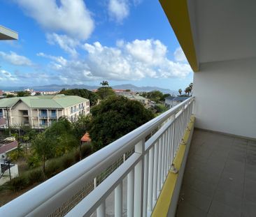 A LOUER TRES GRAND ET BEAU T3 QUARTIER GERBEAU FORT DE FRANCE AVEC ... - Photo 3