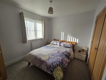 2 bedroom semi-detached house to rent - Photo 2