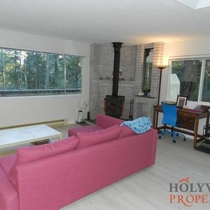 7263 Sechelt Inlet *HOLYWELL.CA* - Photo 2