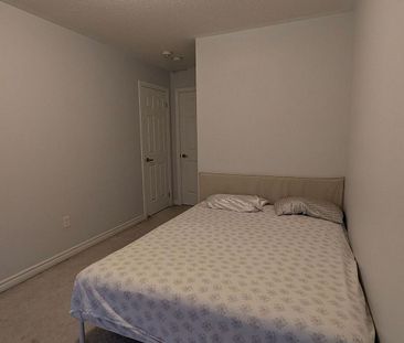 For Lease - 6 Westbury Way, Whitby, Ontario - Photo 2