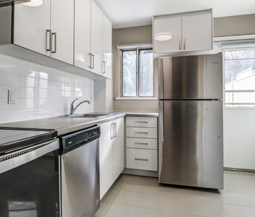 Aquitaine Avenue - Photo 1