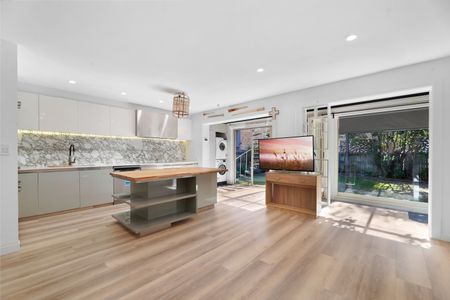 1/23 Monaco Street, Surfers Paradise QLD 4217 - Apartment For Rent - $800 | Domain - Photo 4