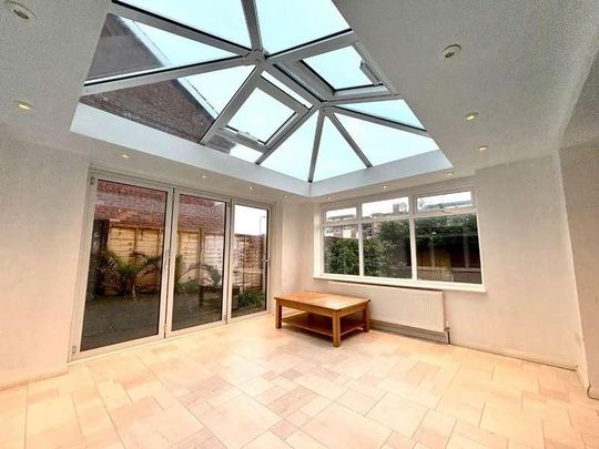 Southwood Road, Hayling Island, PO11 - Photo 1