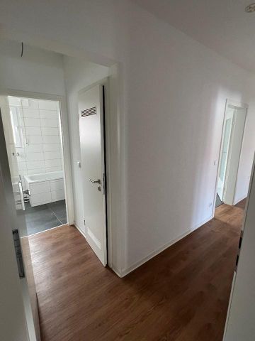 Gemütliche 3 Zimmer Wohnung mit Balkon! - Photo 3