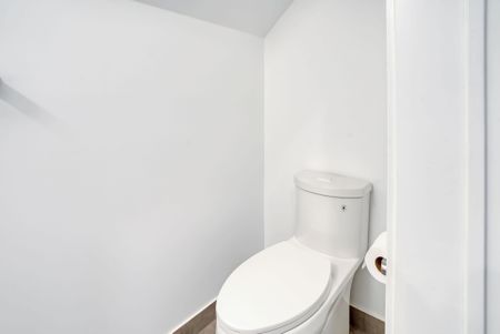 For Lease - 3492 Widdicombe Way Unit# 7, Mississauga, Ontario - Photo 3