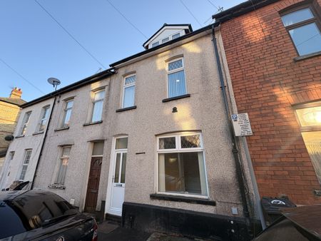 king street, Newport - Photo 3