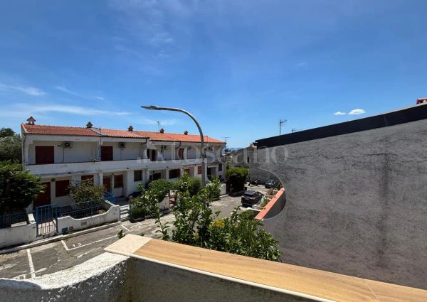 Casa in affitto - Villaggio Lopilato, Stalettì (rif. 24/2026)