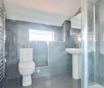 Cobb Close, Datchet, SL3 - Photo 3