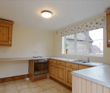 2 bedroom semi-detached house to rent - Photo 5