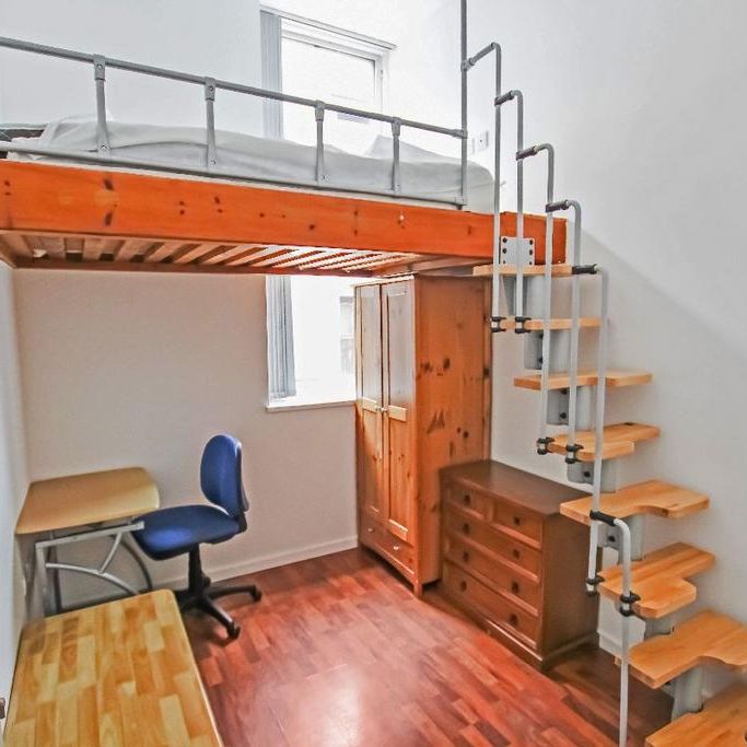 3 bedroom apartment to rent - Photo 1