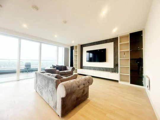 3 bedroom flat to rent - Photo 1