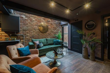 1 bedroom in a house share to rent - Photo 3